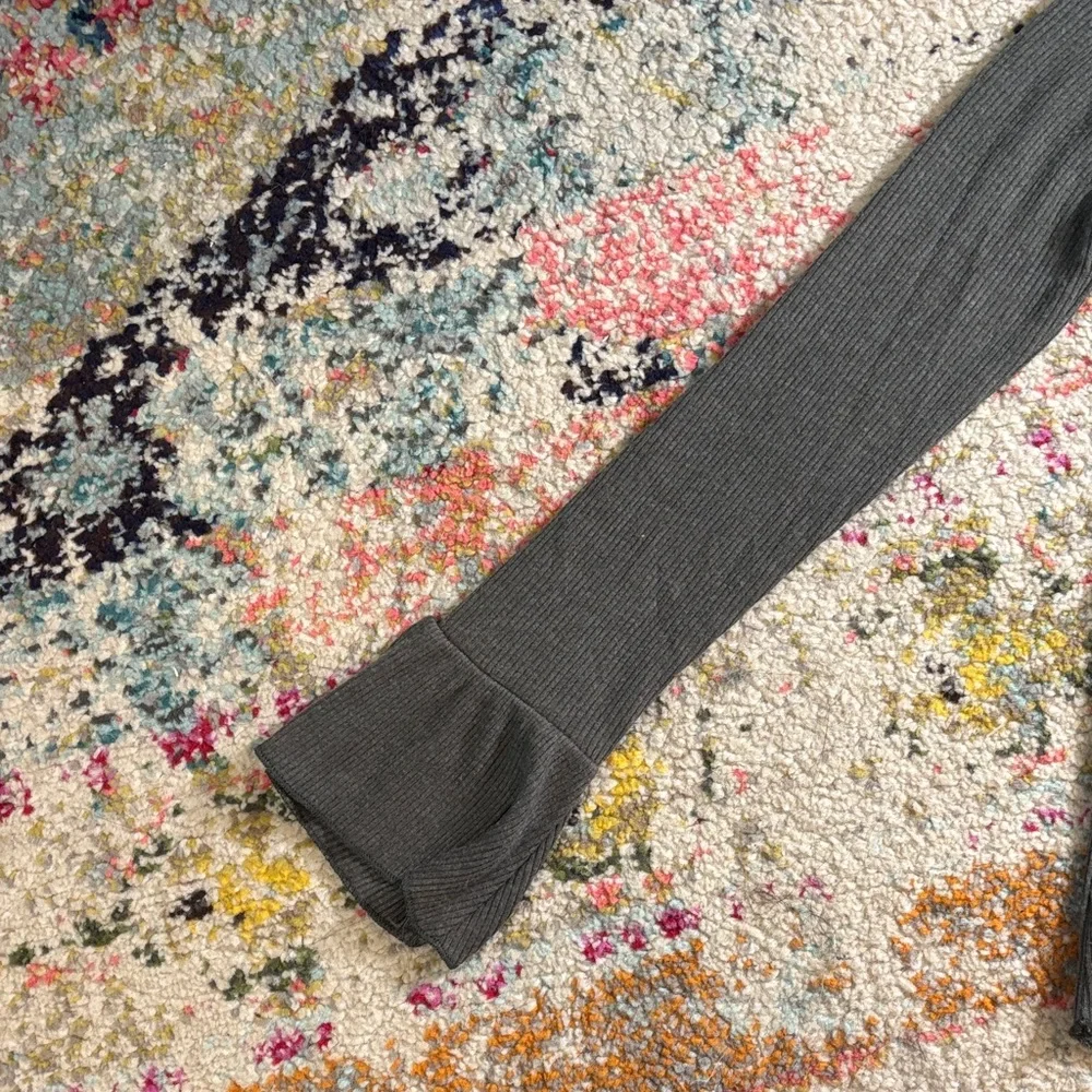 Chaser Gray Ribbed Off-Shoulder Top - Picture 2 of 4